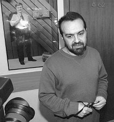 «Меня не огорчает, что я перестал быть телезвездой и моя физиономия не мелькает на экране. Мне не хватает НТВ как символа демократического государства»