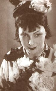 «Пролитая чаша», служанка Хун-Нян, Театр сатиры, 1952 год