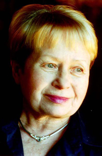 Корифей песенного жанра Александра Пахмутова, наверное, даже не догадывалась, что всю свою творческую жизнь работала по «теории волны» другого корифея Эдуарда Ханка