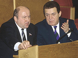 С бывшим руководителем Службы безопасности президента Ельцина Александром Коржаковым