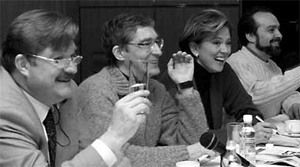 Цвет НТВ середины 90-х: Евгений Киселев, Михаил Осокин, Светлана Сорокина, Виктор Шендерович